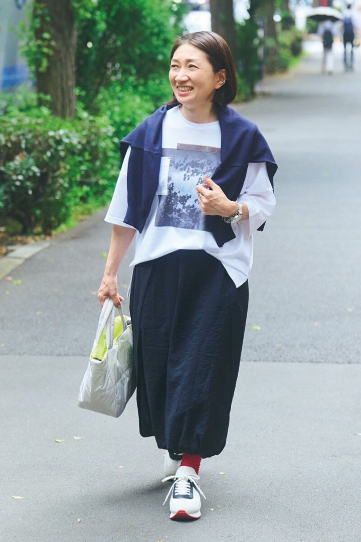 Tシャツコーディネートは小物使いが鍵に