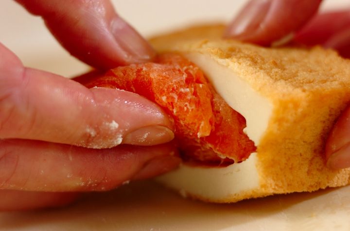 厚揚げと鮭のはさみ蒸しの作り方1