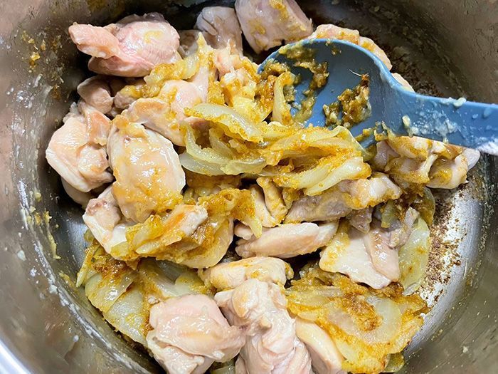 『家事ヤロウ!!!』常識を覆す土井善晴先生のカレーは、たった30分で作れる激ウマ本格カレー！軽やかで品のあるカレーとは〈焦げ〉が重要ポイント