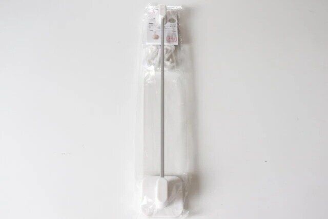 ダイソーのマグネットタオルホルダー（5連フック）のパッケージ