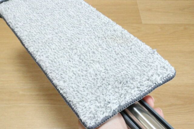 ダイソーの簡単水絞り3段モップのモップ部分