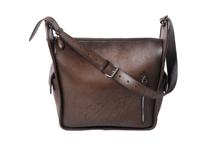 〈ベルルッティ〉のホーボーバッグ