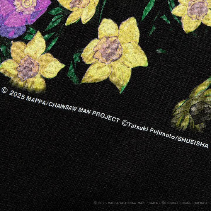 ブラックボディに立体的に浮かび上がるようにビジュアルを配置し、特色分解、スポットカラーセパレーションによる15色分解のシルクスクリーンプリント、ブラックマジックなどの技術を駆使しビジュアルを再現した。