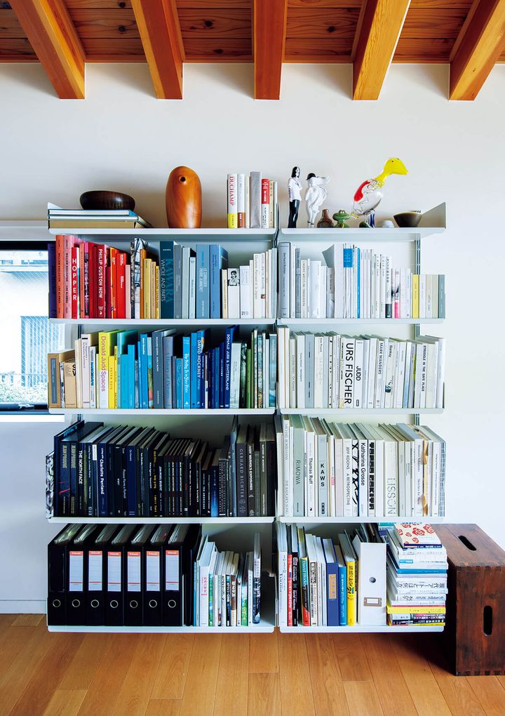 アーティスト・長場雄 自宅 本棚