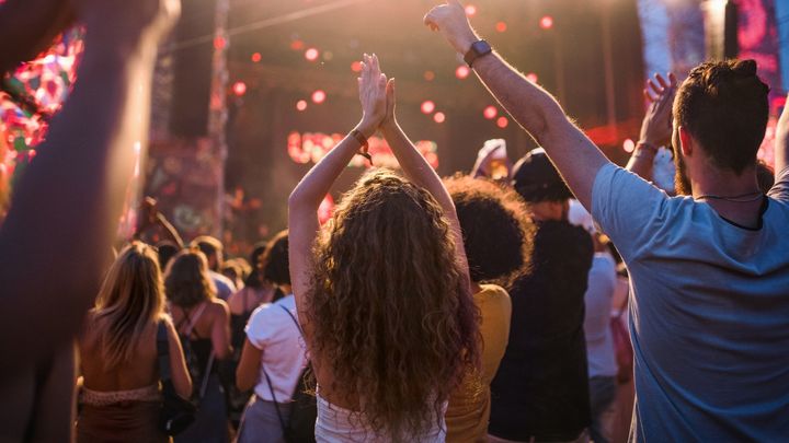 夏フェスで判明！蚊に狙われやすい人の意外な行動