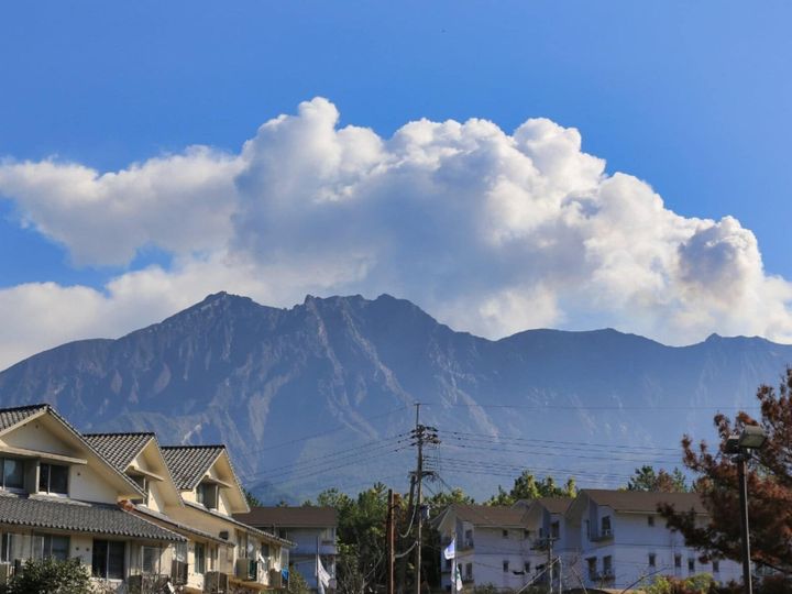 All About ニュース編集部が全国238人を対象に実施した「道の駅」に関するアンケートの調査結果から、旅の目的地にしたいと思う「鹿児島県の道の駅」ランキングを発表！ 2位「桜島」を抑えた1位は？