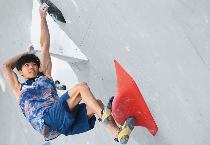 安楽宙斗。2023年のワールドカップで史上初のボルダー、リード両種目年間王者に。高校3年生で出場したパリ五輪で銀メダルを獲得。