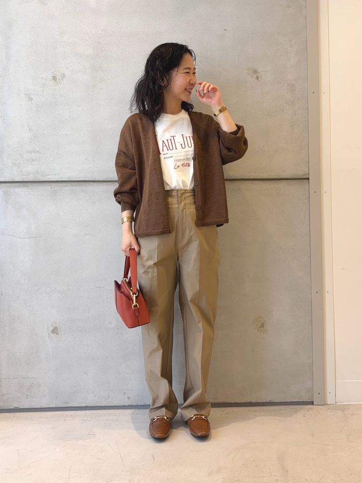 ビットつきのローファーで、足もとにきちんと感をプラス 出典：WEAR