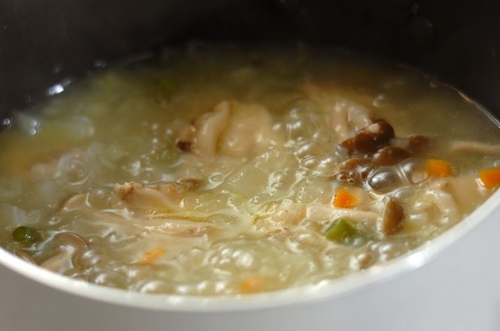 たっぷり野菜のチキンスープの作り方3