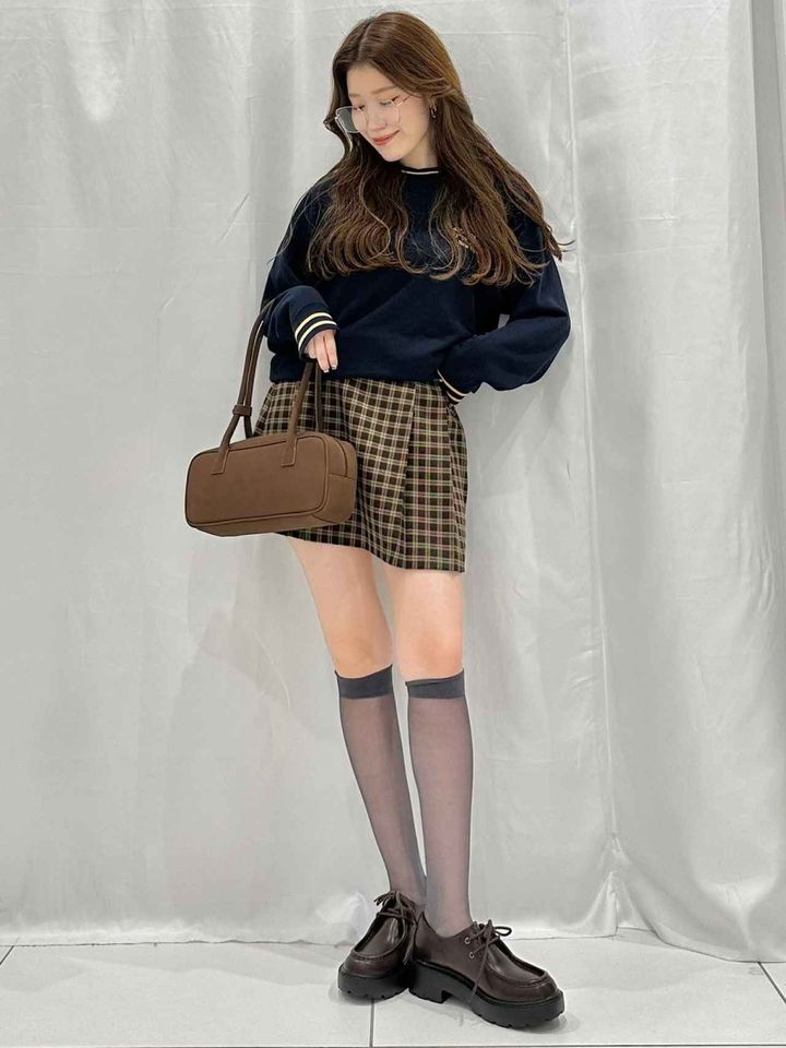 画像2: 出典：GU