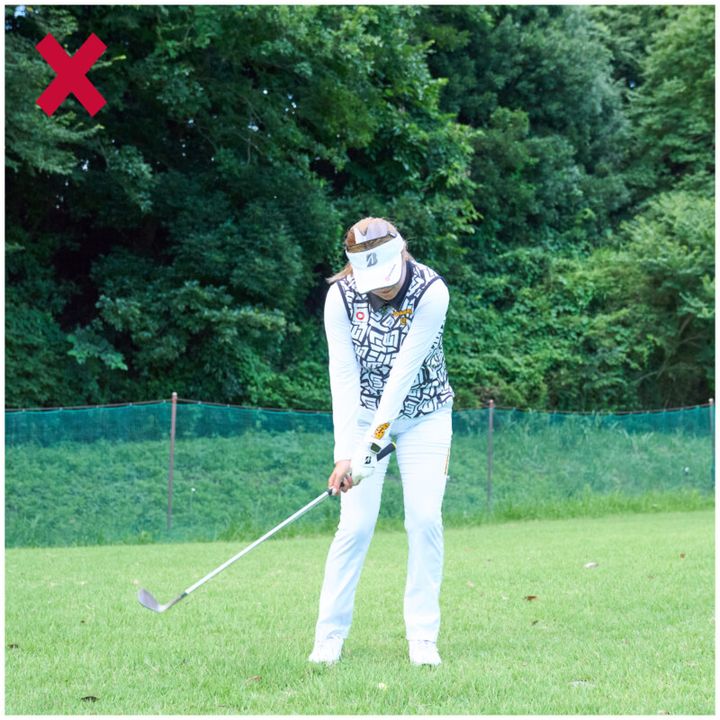 ラフからのアプローチはグリップは「ゆるゆる」！女子プロがレッスン