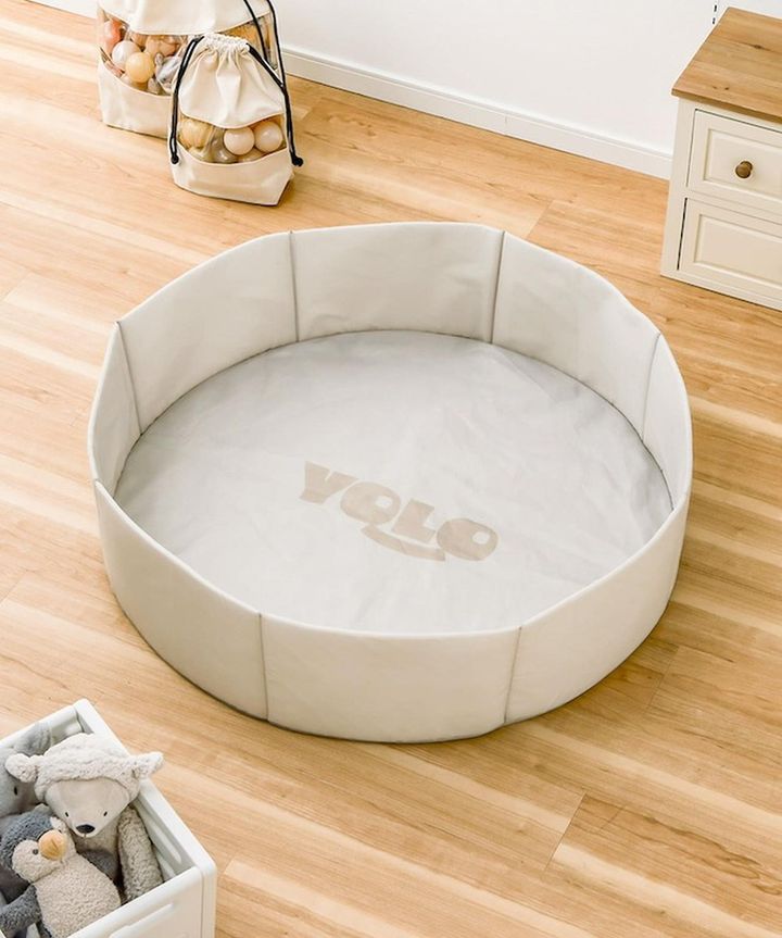 画像1: 出典：3COINS