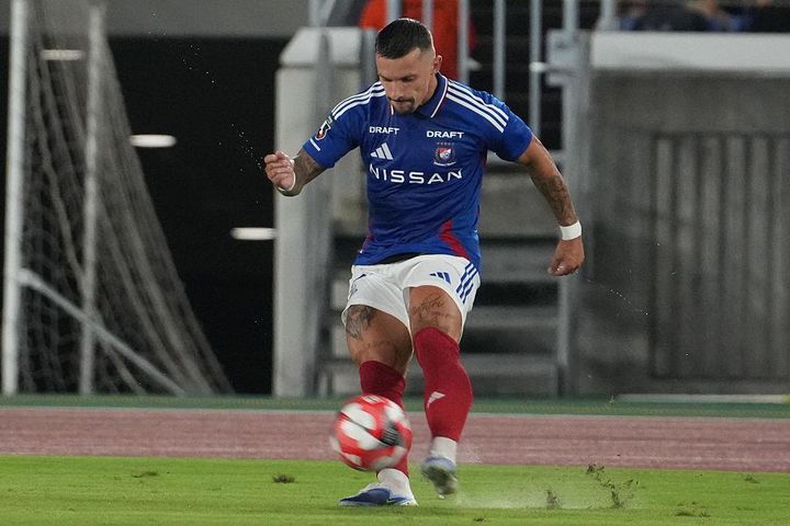 J1残留争いから抜け出せないJリーグ名門、「戦術クルークス」の問題点と打開策