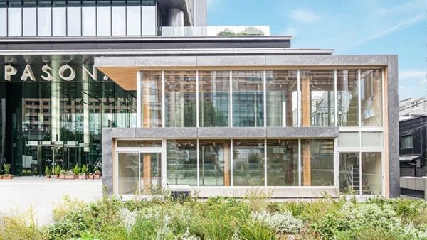 【東京都港区】表参道で“眠り”の新体験！「眠りのガーデン―マニフレックスとヤマザキマリ展―」開催