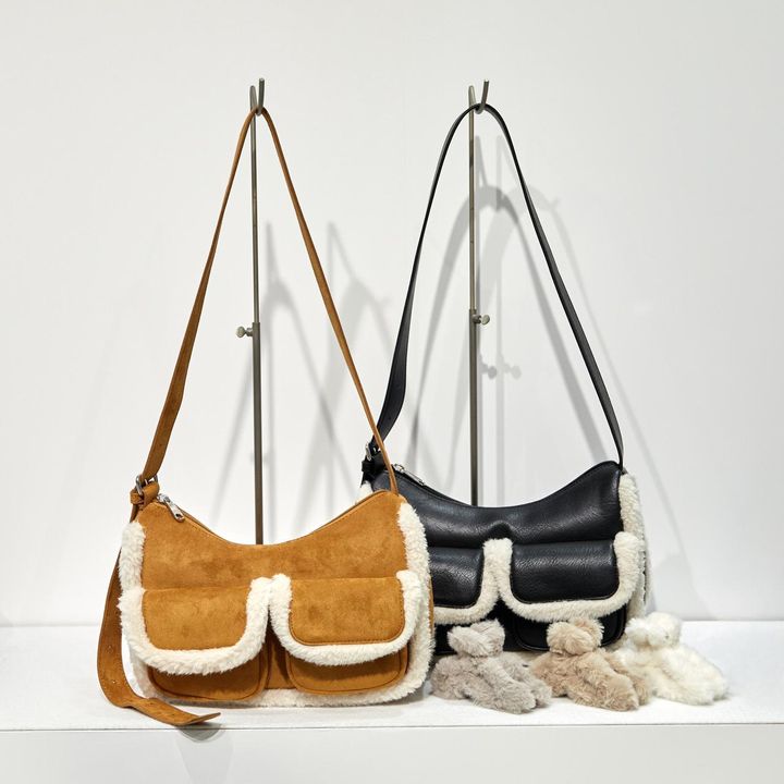 画像: ダブルポケットフラップバッグ ￥2,990（税込）※10月中旬発売予定