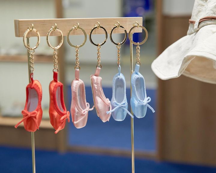 画像: オープニングノベルティ