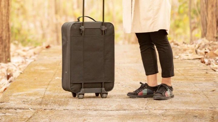 慣れない東京で...（画像はphotoAC）