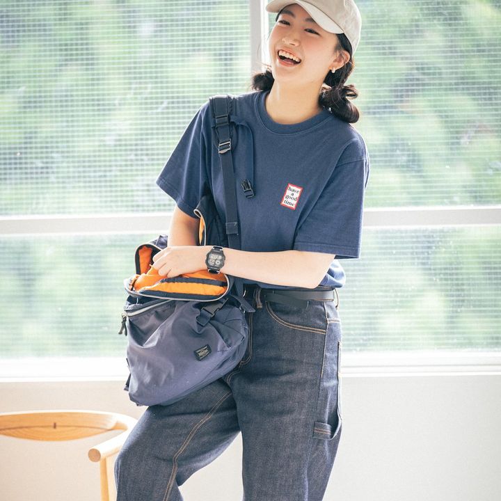 デニムを使ったコーデ2選。脱ベーシックが叶う差し色トッピングって？【FUDGE FRIEND おしゃれさんの毎日コーディネート｜栁沼芽以】