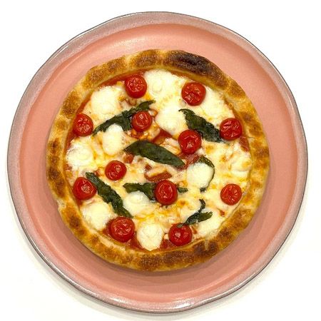 ジャガイモを練りこんだ新食感の高品質冷凍ピザ「フォカッチャディッシュピザ」発売！