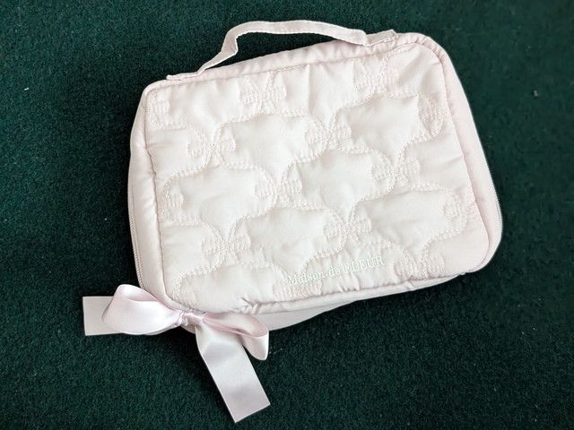 メゾンドフルールリボンケース