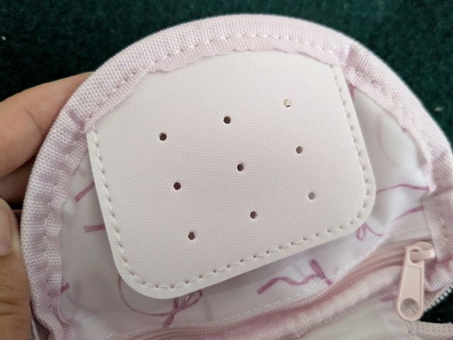 メゾンドフルールアクセサリーケースピアスホール