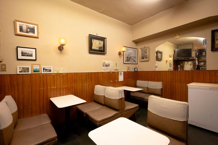 喫茶マコの内観