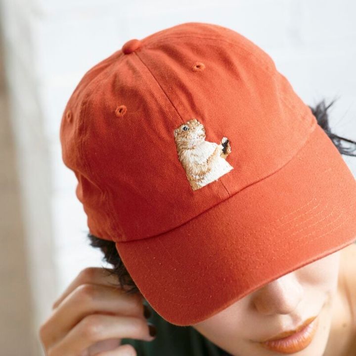 子どももお気に入りのキャップは立川プレイパークで買ったミーアキャットの刺しゅう入り。