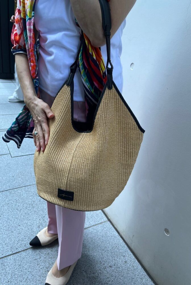 バッグは夏素材