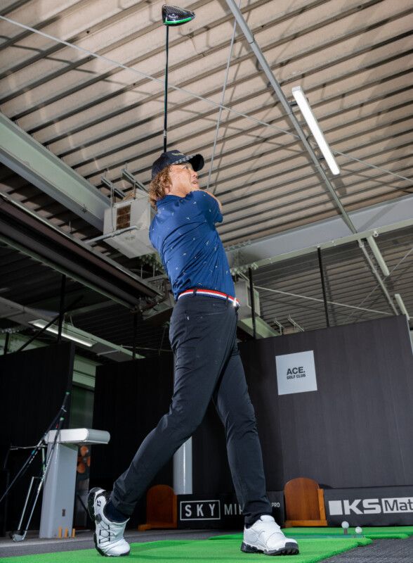 50歳からはクラブは軽くしよう！メリットをゴルフライターが解説