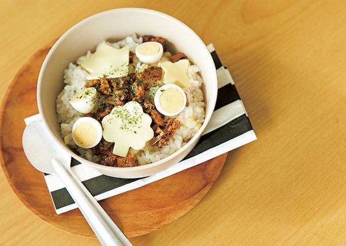 1ボウル・1プレートの「育脳あさごはん」。お魚は缶詰にお任せ「魚そぼろごはん」の画像1