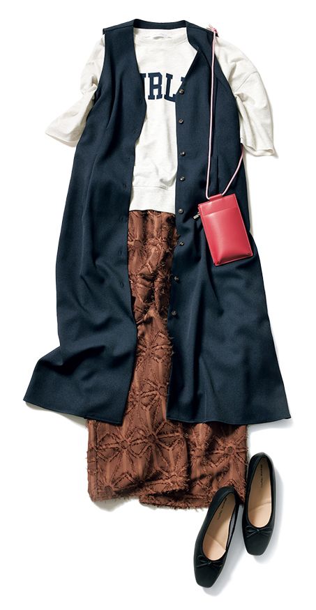 トレTとツヤっとパンツにジレを重ねてちょっぴりモードに！ 秋のプチプラコーデ【最新号からちょっと見せ】の画像1