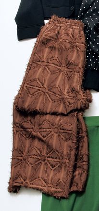 トレTとツヤっとパンツにジレを重ねてちょっぴりモードに！ 秋のプチプラコーデ【最新号からちょっと見せ】の画像4