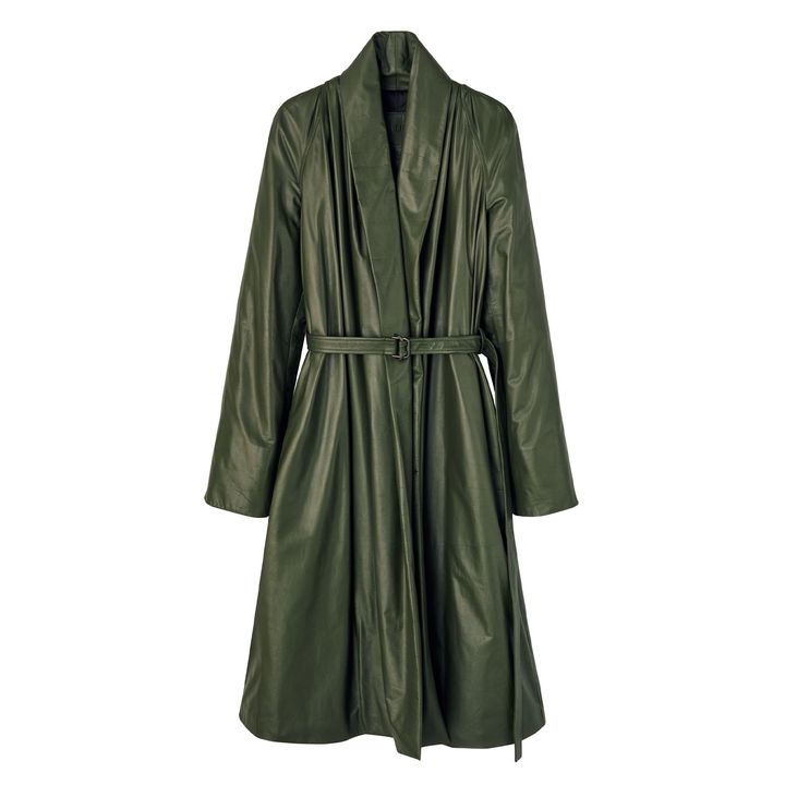 コート ￥1,320,000／BURBERRY