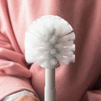 【ニトリ】ケースに水が溜まらない…！？神すぎる〈トイレブラシ〉の秘密とは？