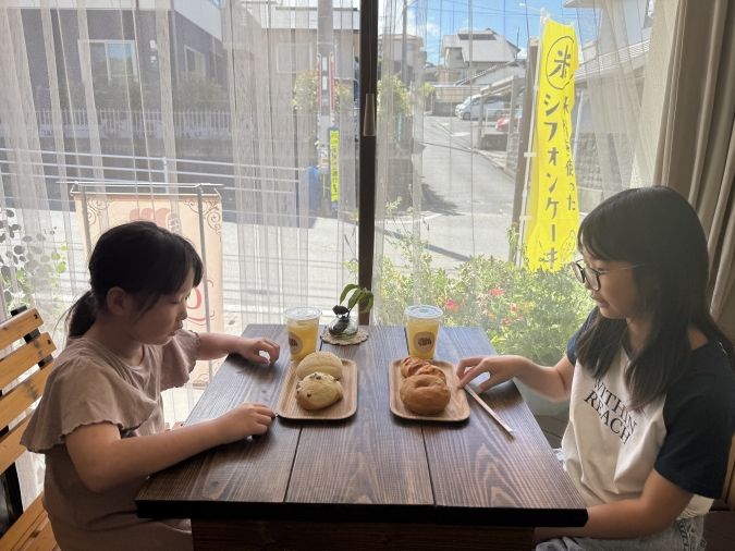 YOLOPAN イートインスペース