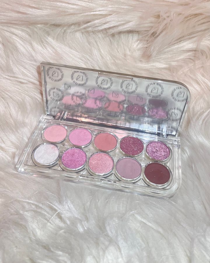 Lummirのアイシャドウパレット