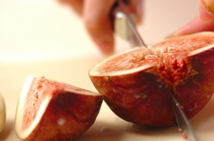 マスカルポーネの人気レシピ イチジクの前菜 by保田 美幸さんの下準備1