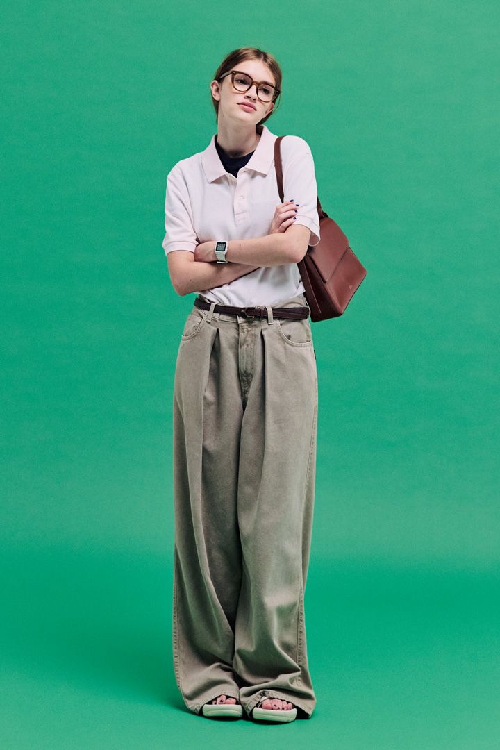 今、海外で大人気のカラーデニムコーデ。デザインにもこだわって【本日のFUDGE GIRL-9月22日】