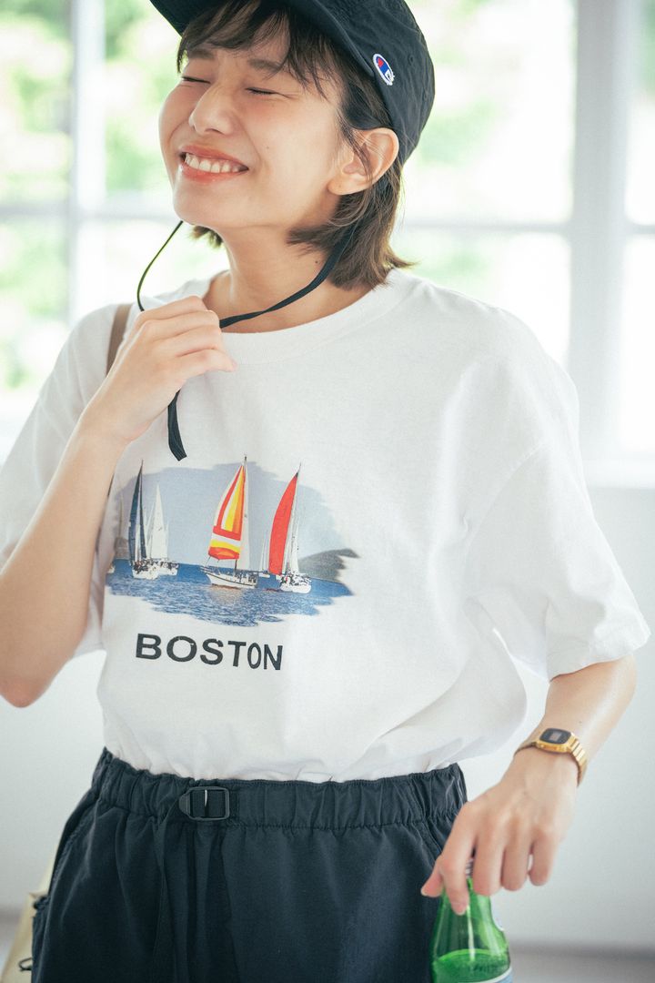 気負わないTシャツコーデ2選。短パン vs デニムどちらがこなれる？【FUDGE FRIEND おしゃれさんの毎日コーディネート｜momo】