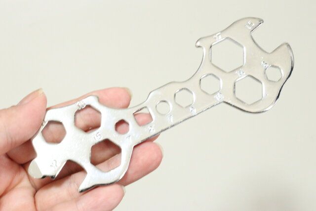 ダイソー 多目的スパナ