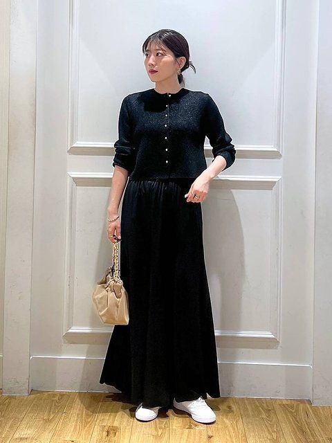 黒カーディガンコーデ3