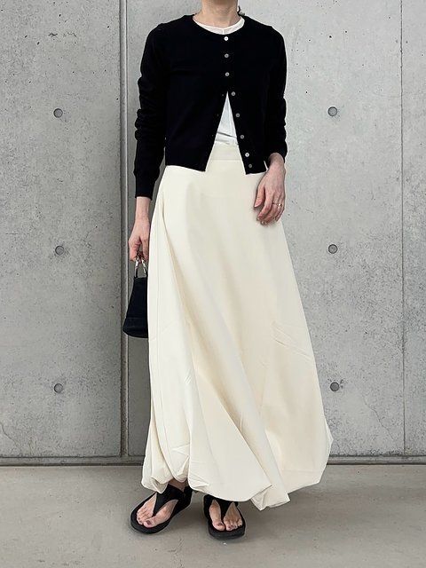 黒カーディガンコーデ4