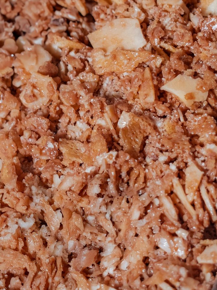 ツイストノエル（ナッツとフレーク）