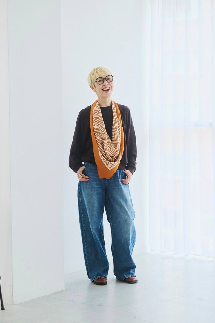 ユニクロアレンジ術④ストールを首からかけて