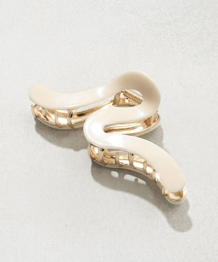 画像1: 出典：3COINS