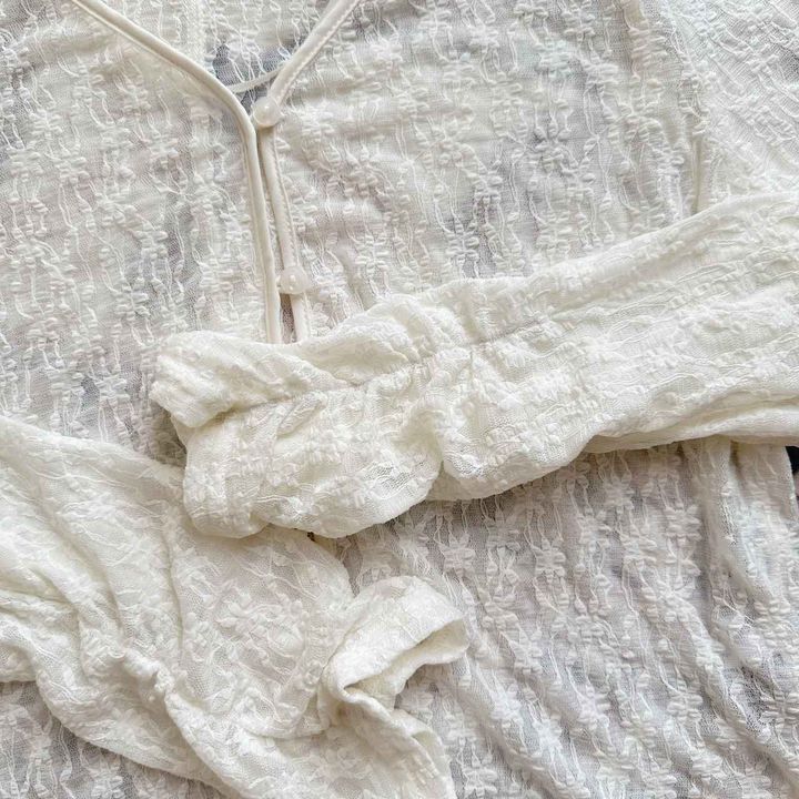 画像: ギャザー入りの袖口