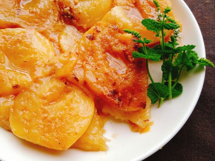 旬の桃を見切り品で見つけたら。桃のパイ