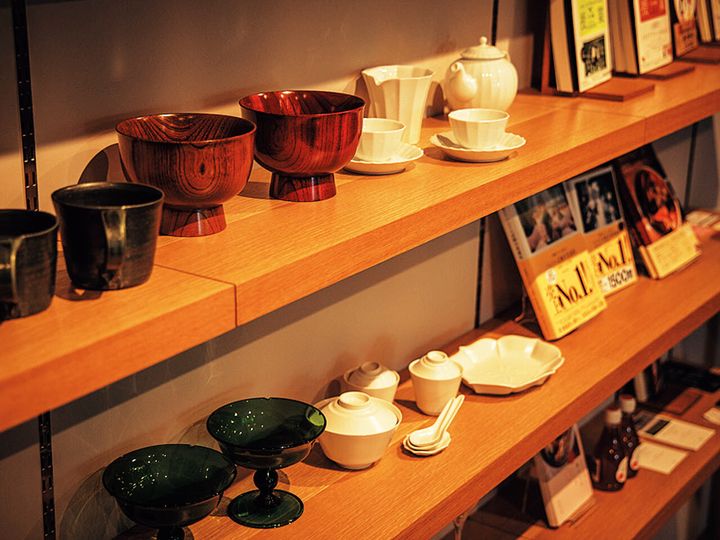 六本木『Cave de ASUKA』で販売している唐津焼の器