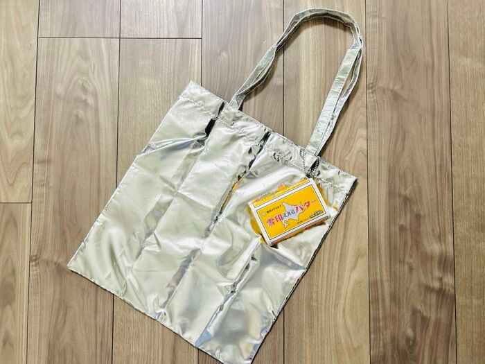 この秋いちばんの注目付録！？売切れ必至の2点セットを早くもゲット♪持っていると…二度見されること間違いなしです！