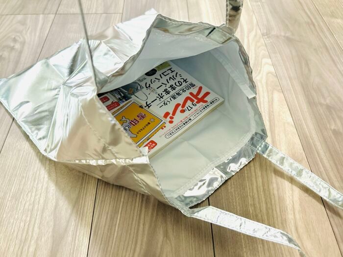 この秋いちばんの注目付録！？売切れ必至の2点セットを早くもゲット♪持っていると…二度見されること間違いなしです！